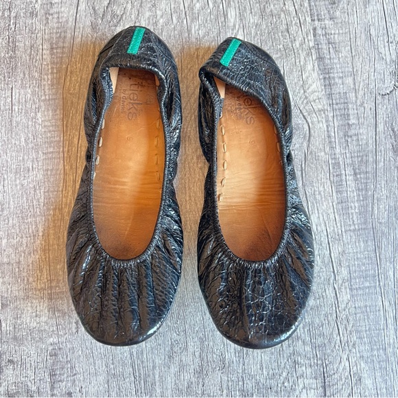 TIEKS by Gavrieli Obsidian Crocodile Ballet Flats Womens Sz 9 Black Foldable - Picture 3 of 10